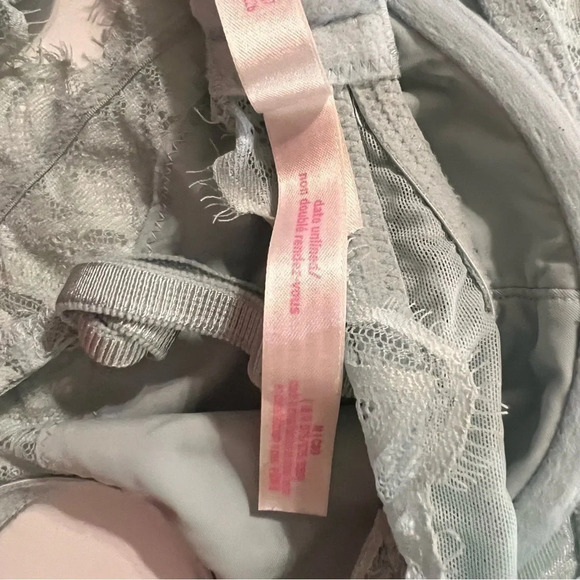 PINK Victoria's Secret Dare Unlined Wired Bra Bralette Lace Blue Medium - Picture 5 of 5